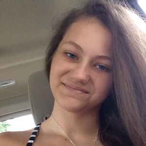 Meet your Posher, Lizzi