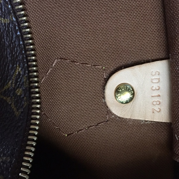 Authentic Louis Vuitton Speedy 35 ❤️👛 - Picture 2 of 4
