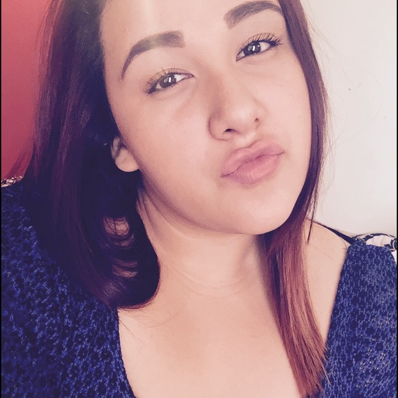Meet your Posher, Sara