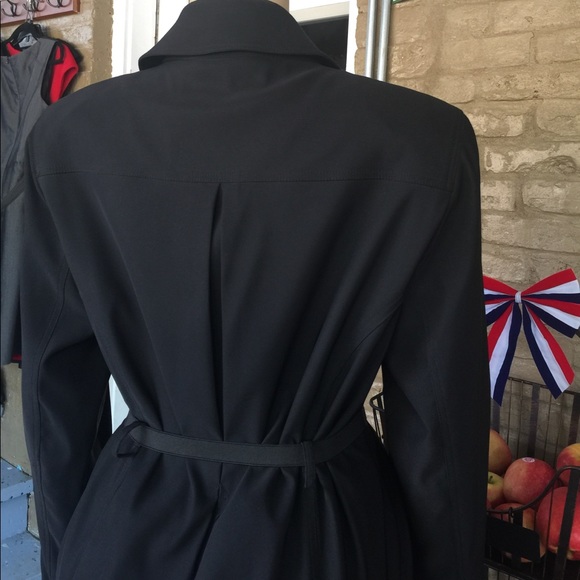 Black Esprit jacket - Picture 3 of 4