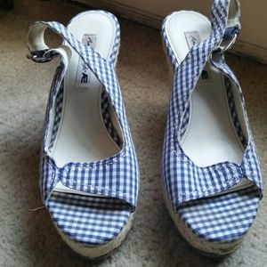Blue gingham wedges