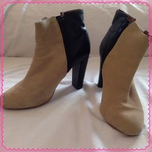 H&M COLORBLOCK ANKLE BOOTS