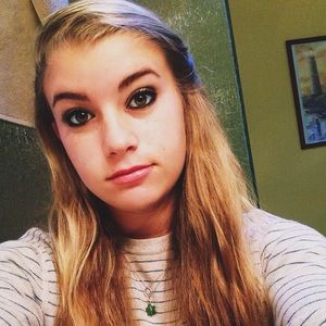 Meet your Posher, Alaina