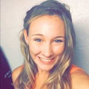 Meet your Posher, Angela