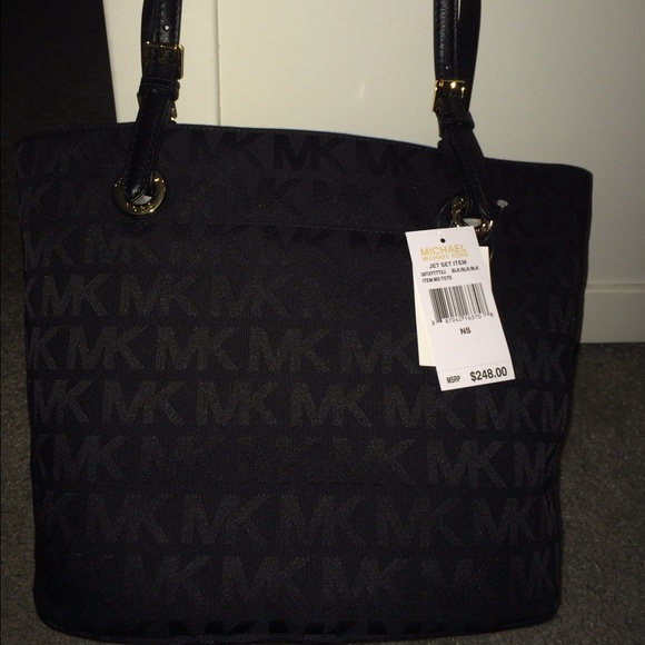 Michael Kors black hand bag