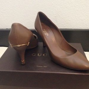Gucci brown leather horsebit pumps 8.5 size