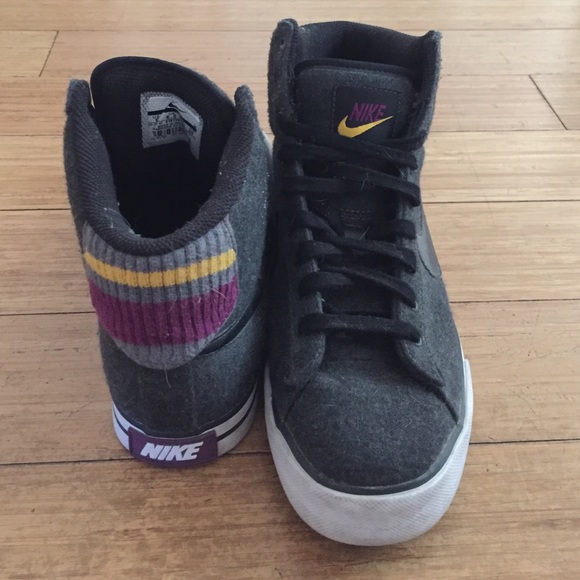 Nike Shoes - 💥MAKE AN OFFER💥Grey high top BRS nikes
