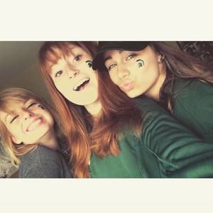 Meet your Posher, Leslie