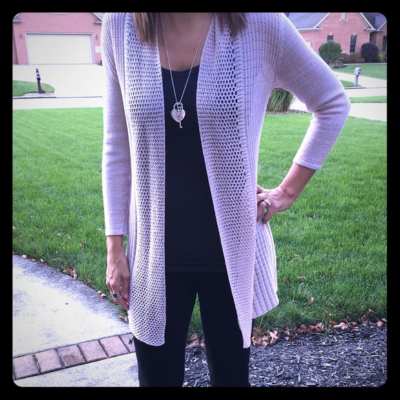 Belldini Sweaters - ✨BELLDINI cardigan