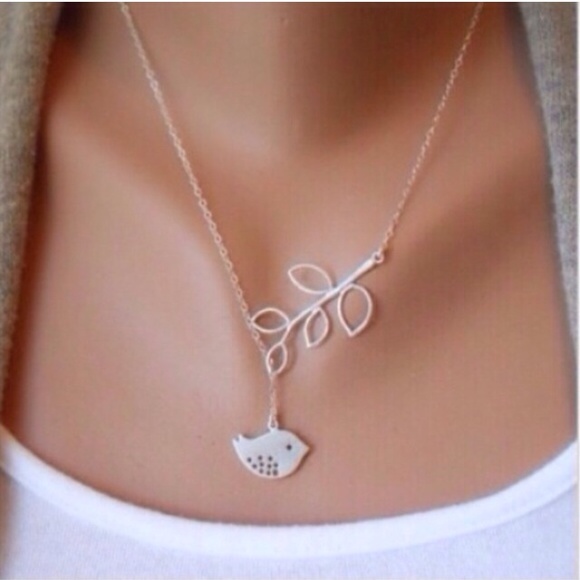 Jewelry - Bird Necklace ✨13 available✨
