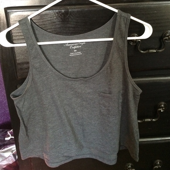 Crop top hardly wore