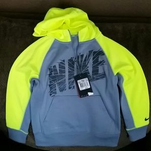 BRAND NEW WITH TAGS NIKE BOYS HOODIE XS