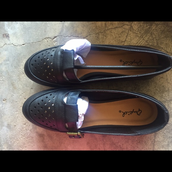 Shoes - Picture 1 of 1