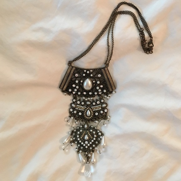 Beautiful Indian inspired statement necklace.