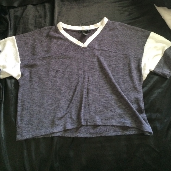 Cropped top