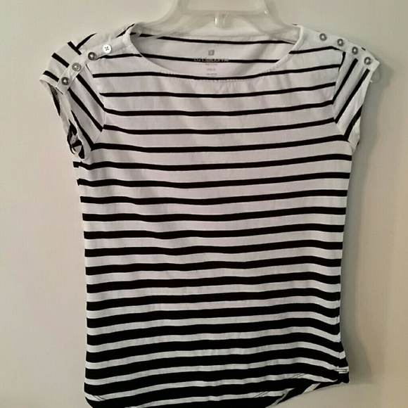 Tee shirt