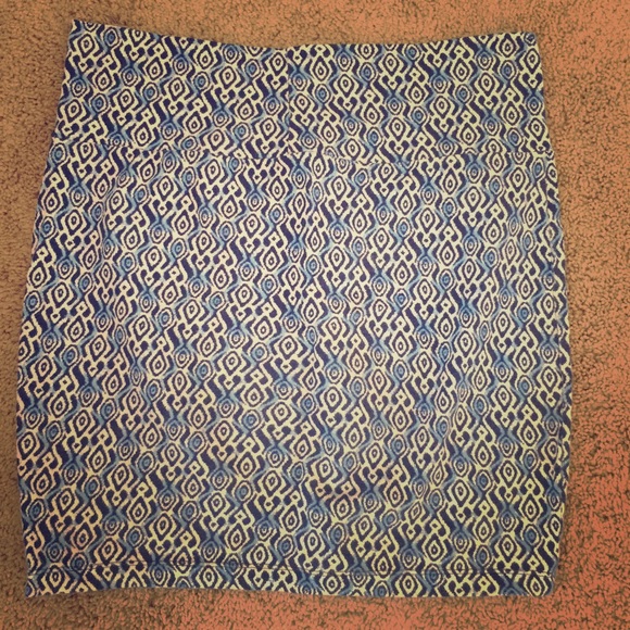 Patterned Mini