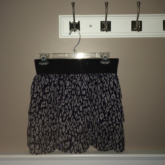 Dark Blue & Gray Ruffled Skirt Size Small