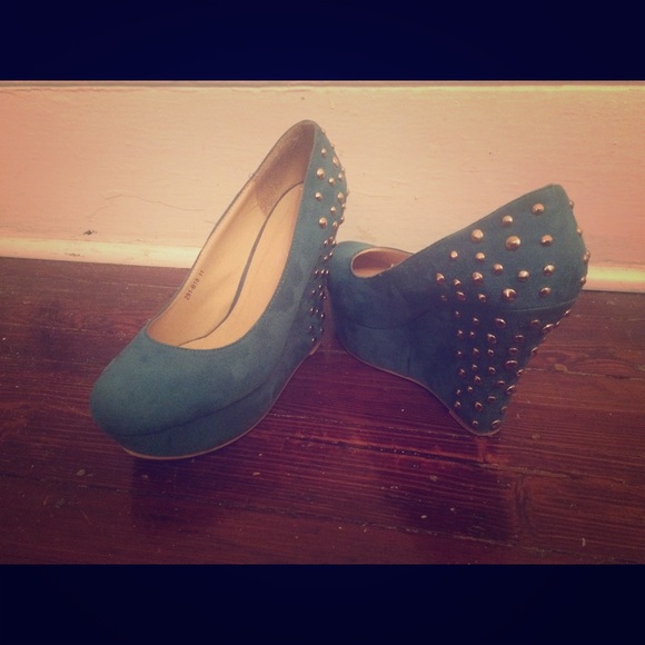 Teal Heels