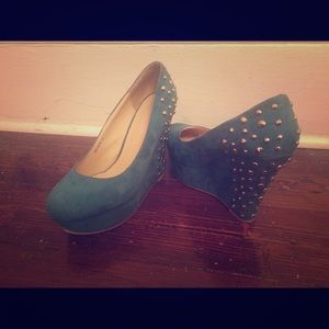 Teal Heels