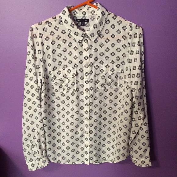 gap patterned button down