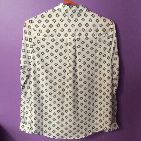 gap patterned button down - Picture 2 of 3