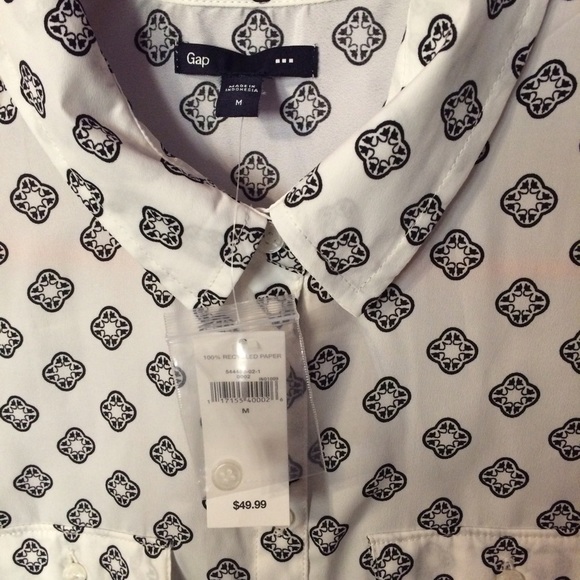 gap patterned button down - Picture 3 of 3