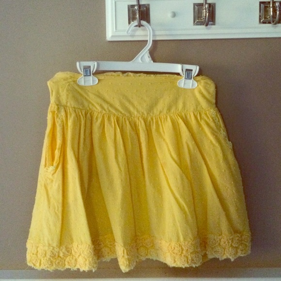 Yellow Flower Skirt Size 6