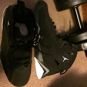 Jordan true flights men's