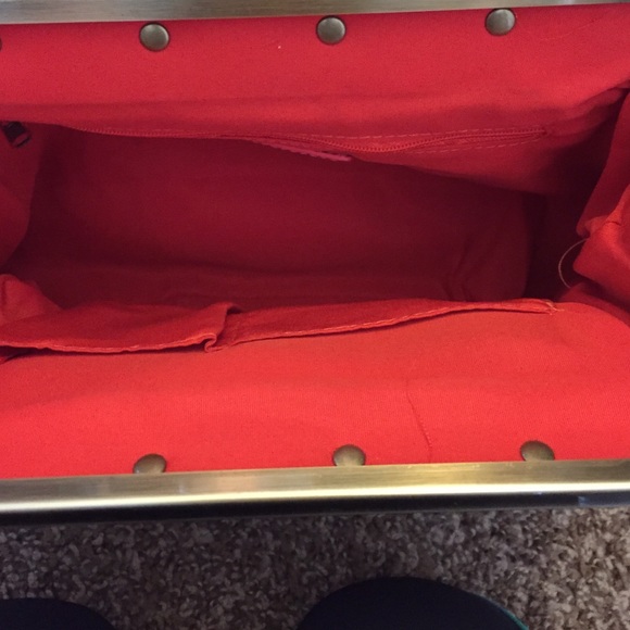 Purse - Picture 2 of 4