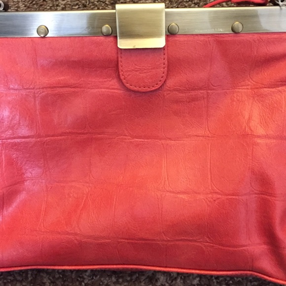 Purse - Picture 3 of 4