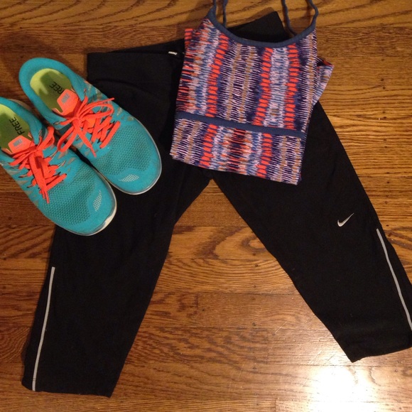 Nike Pants - Nike dri-fit cropped leggings