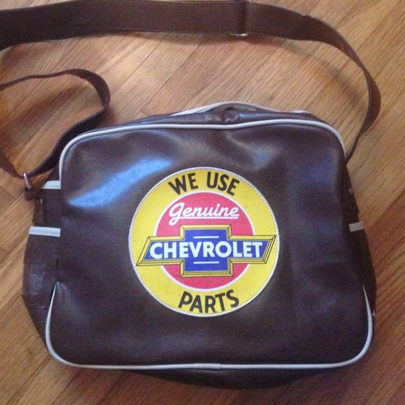 Adorable Chevy messenger bag!