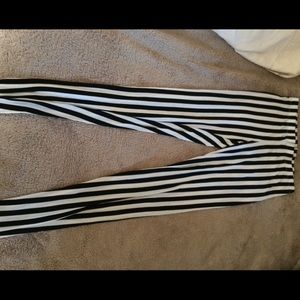 Striped leggings