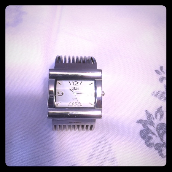 Modern clip-on Eikon watch! Super sophisticated!