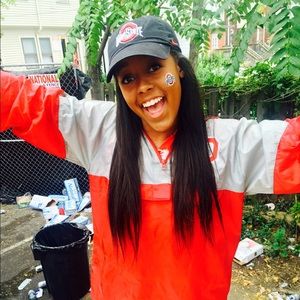 Meet your Posher, Alexis