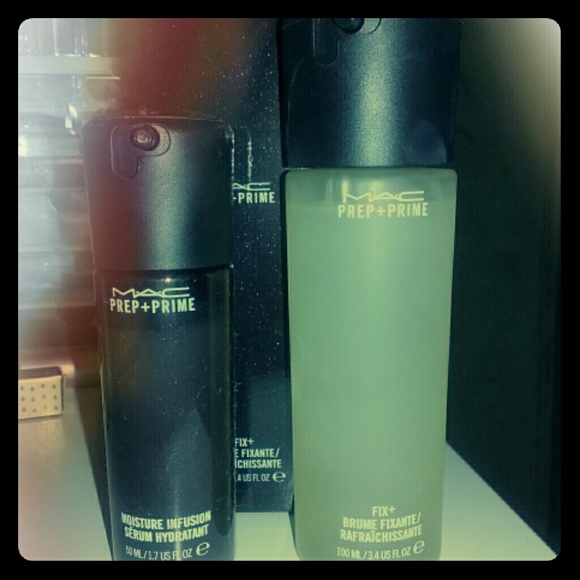 Used twice coconut scented MAC prep & prime