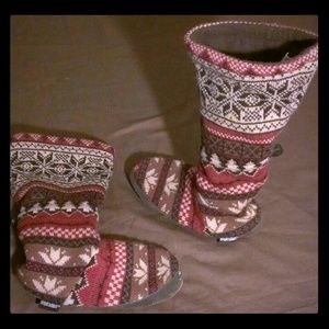 MUK LUKS Nordic Slipper Boots