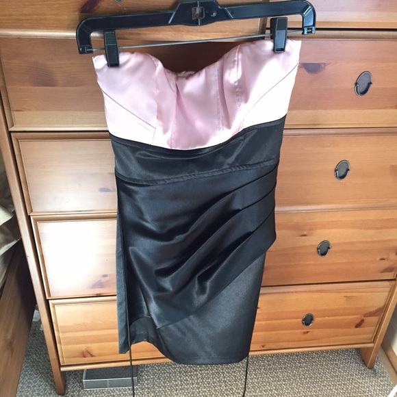 Satin Windor pink/black dress - Size 7