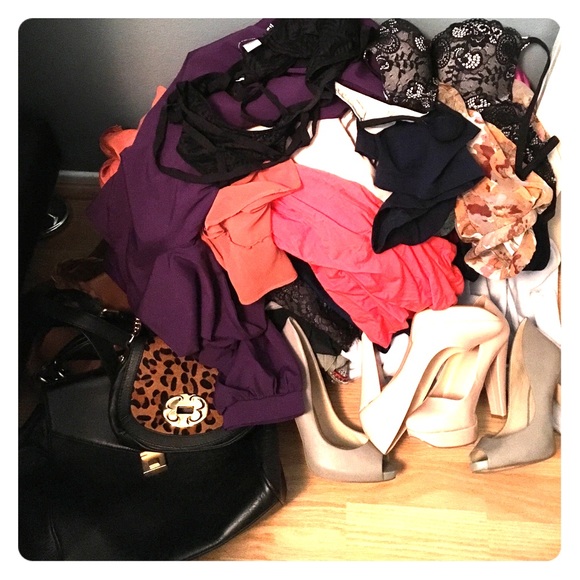 This pile of clothes needs a new home!!