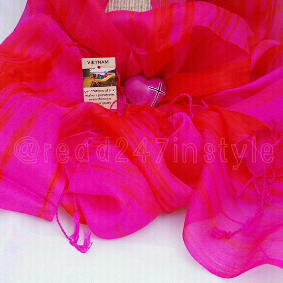 {HP} 📗GWaC Vietnamese Silk Scarf - Pink/Red