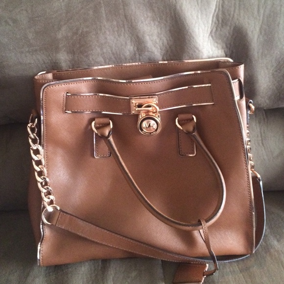 Michael Kors Handbags - Michael kors Hamilton rose gold and luggage