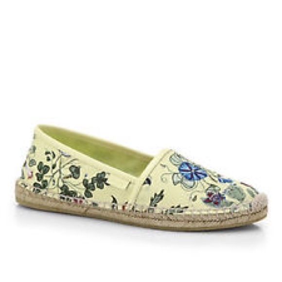 Gucci Shoes - 🎄Gucci Floral Espadrilles🎄