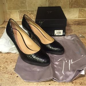 NWT Giuseppe Zanotti Black Birmania Lux Heels