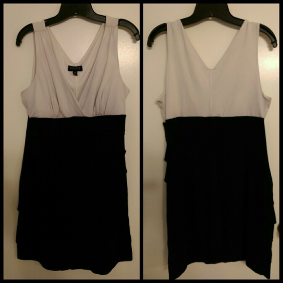 Black & white sleeveless cocktail dress!!!