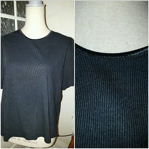 Ribbed Short Sleeved Shell.