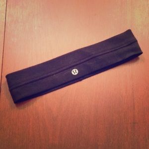 Lululemon black head band