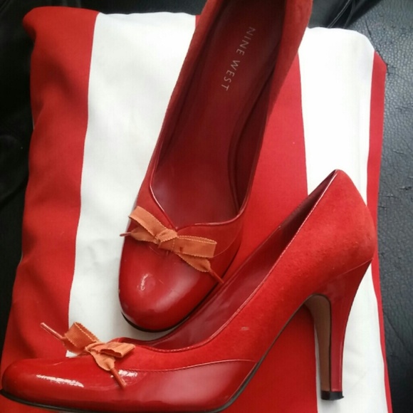 Womes mary jane style shoe
