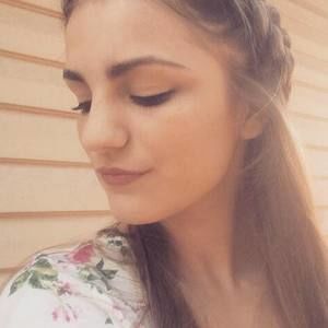 Meet your Posher, Whitney