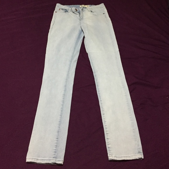 Light blue skinny jeans-never worn